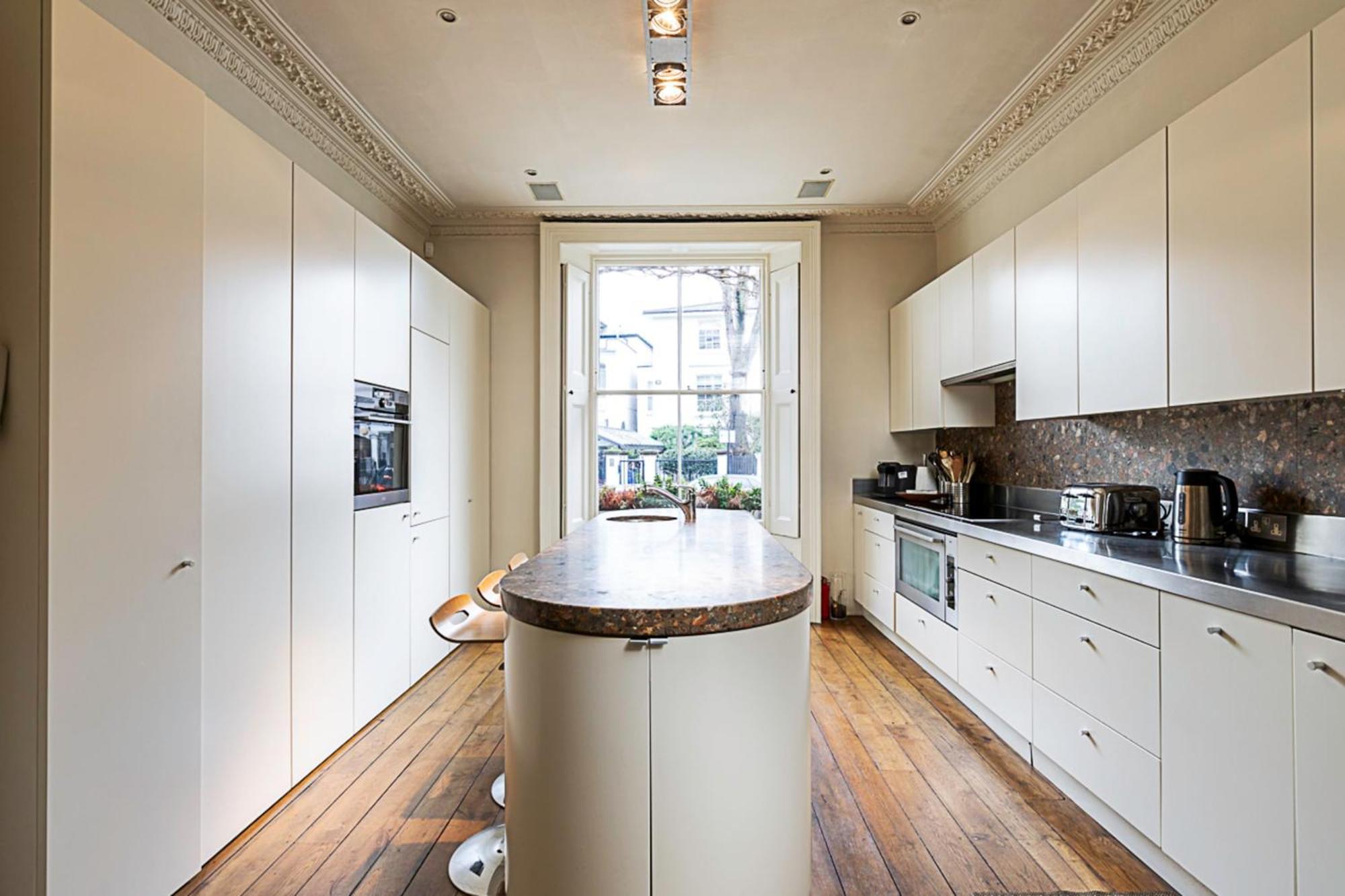 Luxe Retreat 5-bed Gem Ferienhaus